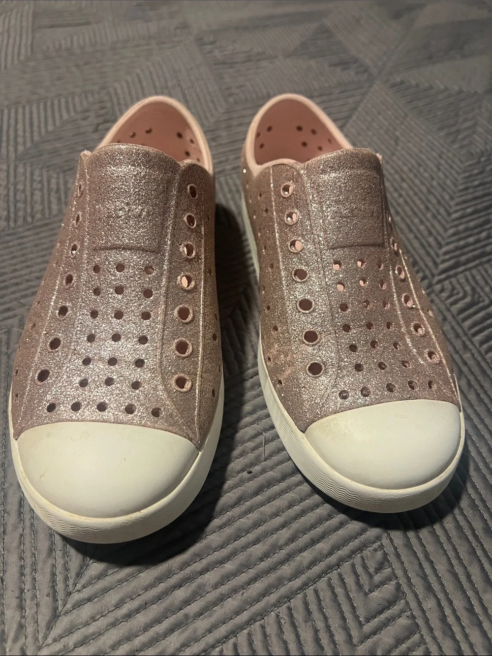 Native Glitter Jefferson Slip-On Sandals (1)